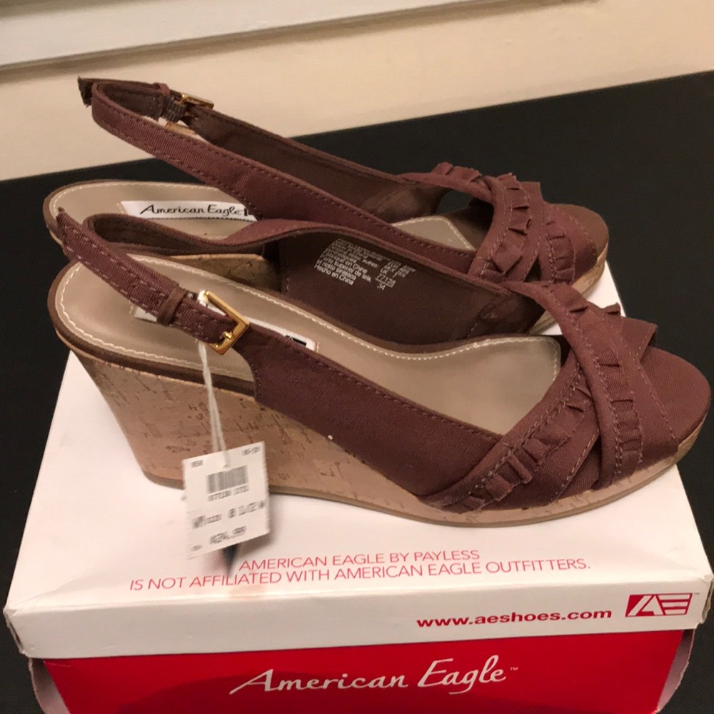 American Eagle Brown Wedges